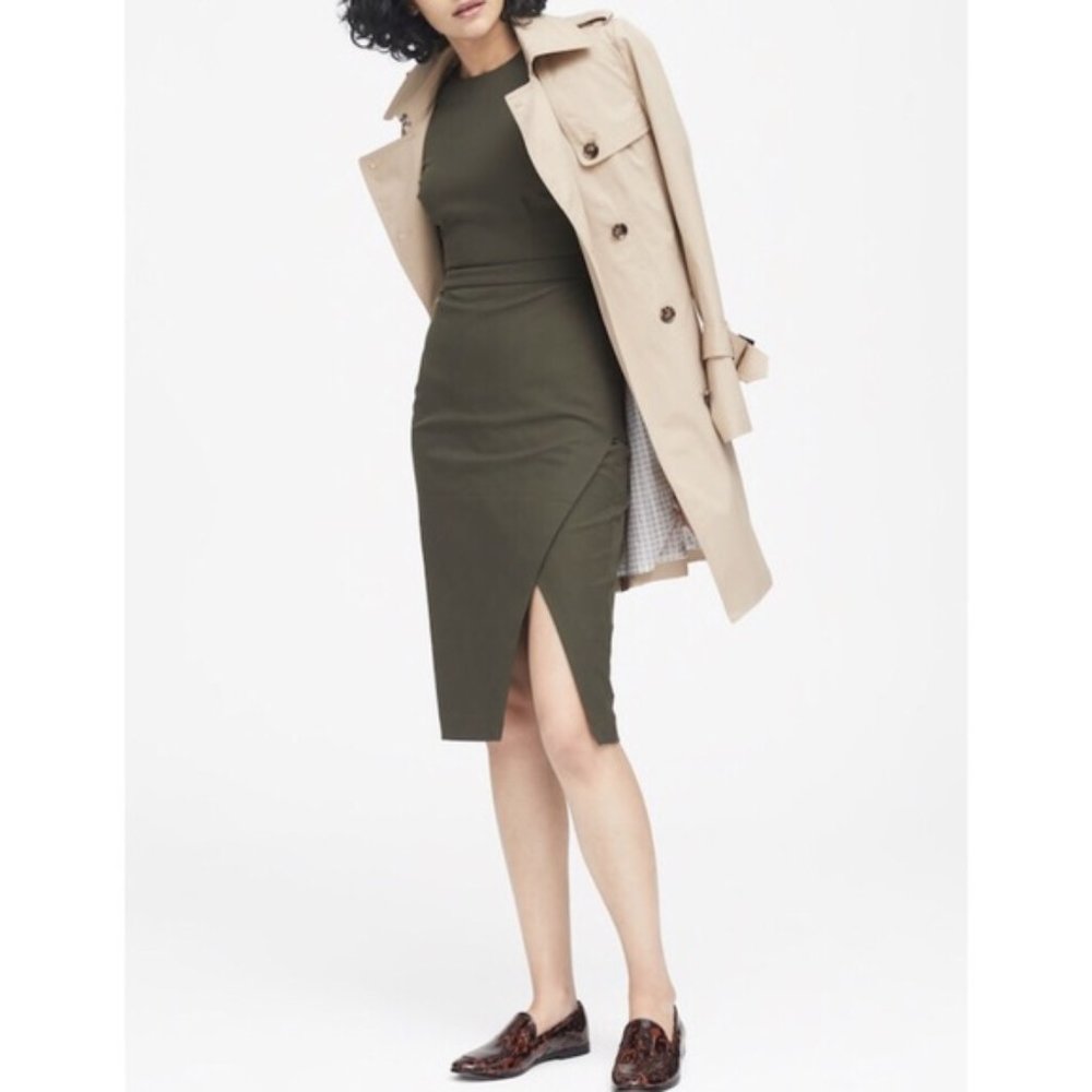 Bi-Stretch Short Sleeve Dress (Banana Republic)